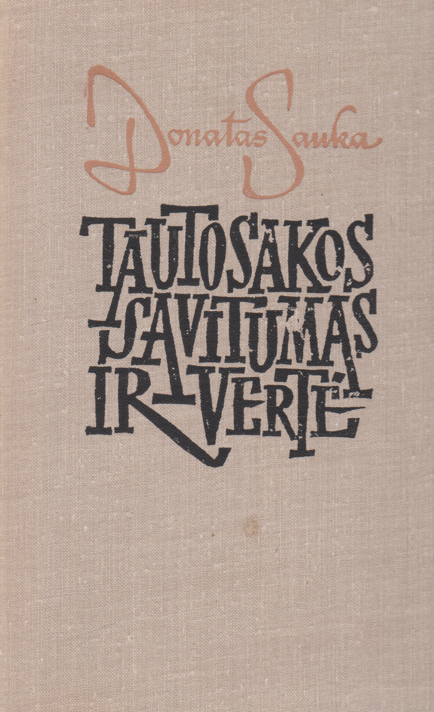 Tautosakos savitumas ir vertė