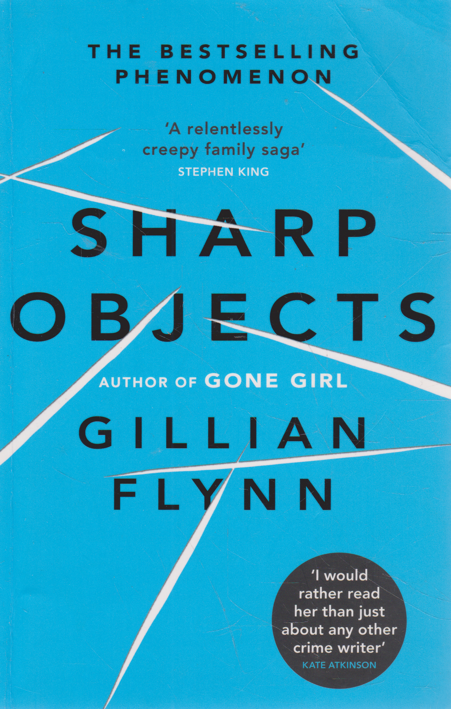 Gillian Flynn - Sharp Objects