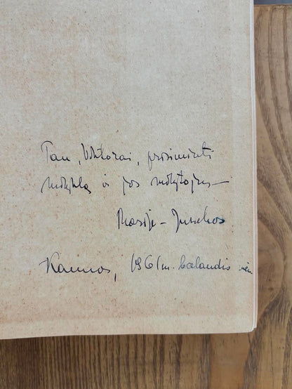 Antanas Žmuidzinavičius Paletė ir gyvenimas (dedikacija Vilktorui Vizgirdai)
